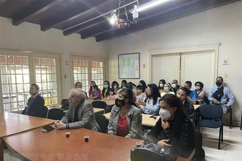 First Vietnamese language course for Venezuelans concludes