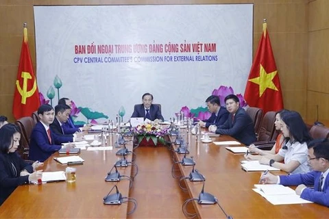 Vietnamese, Japanese communist party officials discuss ways to intensify bilateral ties
