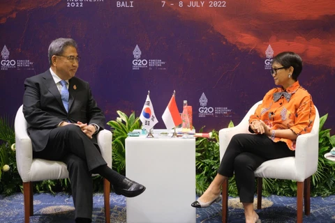 Indonesian FM meets RoK, British counterparts on sidelines of G20 FMs' Meeting