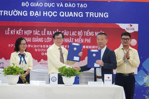 Binh Dinh university partners with Japanese group in human resource training