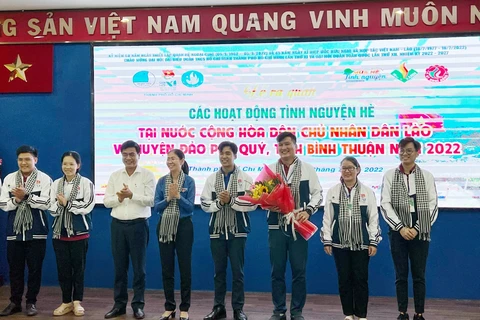  HCM City youths launch voluntary activities in Laos