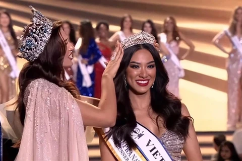 Vietnamese beauty becomes runner-up at Miss Supranational