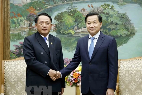Deputy PM receives Lao Finance Minister