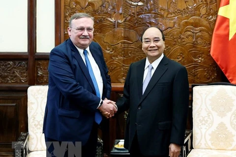 Vietnam values multifaceted cooperation with Hungary: President