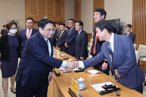 PM urges Korean businesses to boost connectivity with Vietnamese firms