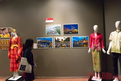 “ASEAN Cultural Colours” exhibition to take place in Hanoi next week