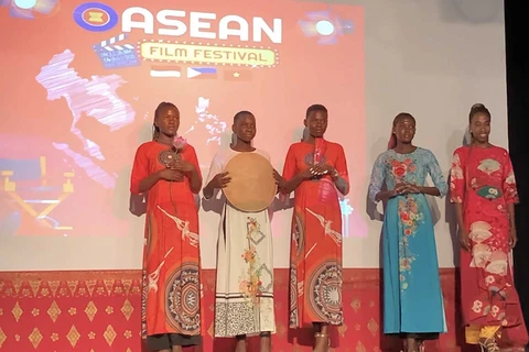 Cultural exchanges held to mark ASEAN’s 55th founding anniversary 