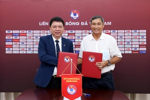 Coach Chung to lead national women's team until end of 2023