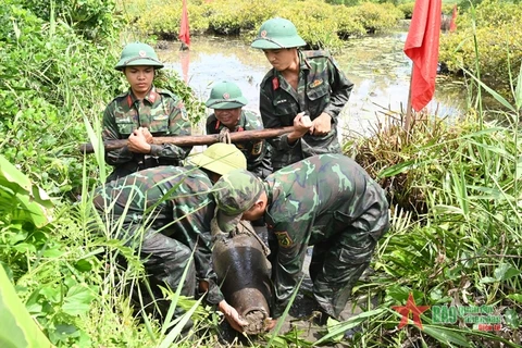 Big bomb successfully removed in Quang Ninh