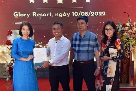 First Hanoi outskirt resort awarded five stars