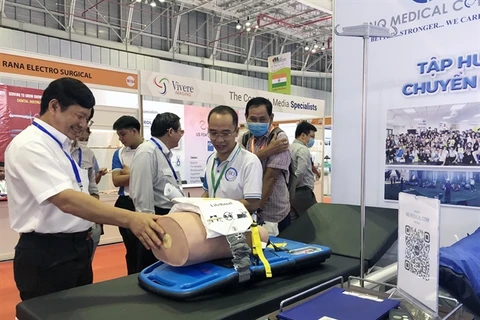 Vietnam seeks foreign investment in medical devices production