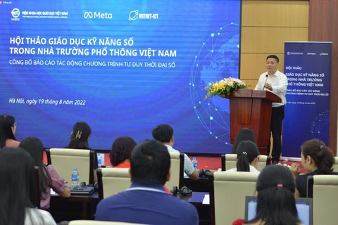 Half a million Vietnamese students taught digital skills, Internet safety