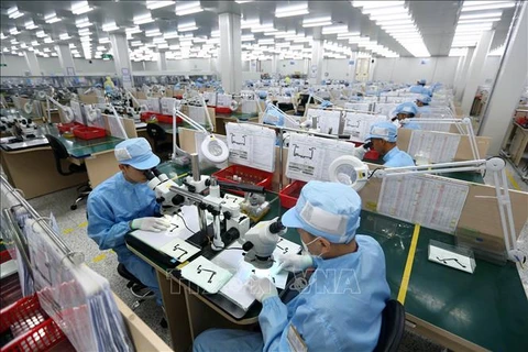 Hanoi seeks measures to propelling supporting industries
