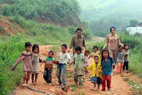 Disadvantaged communities in Quang Tri, Hoa Binh get support