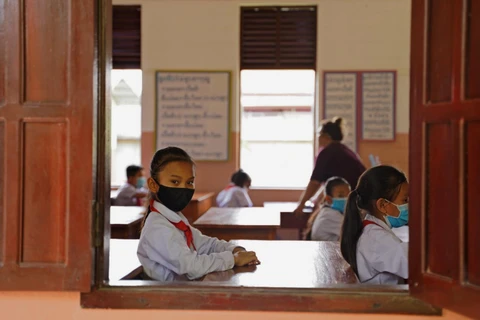 Laos works to ensure safe school openings amid COVID-19