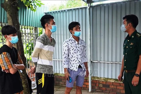 Vietnamese fleeing Bavet casino handed over by Cambodia authorities 