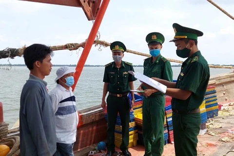 Kien Giang border guards work against IUU fishing 