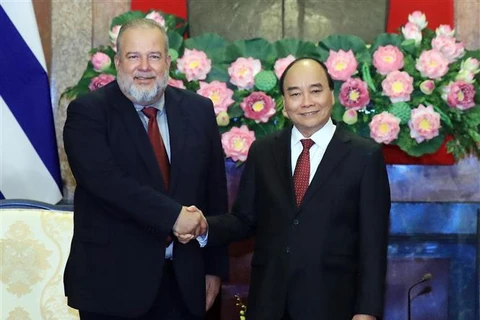 Vietnam always stands united with Cuba: President Nguyen Xuan Phuc