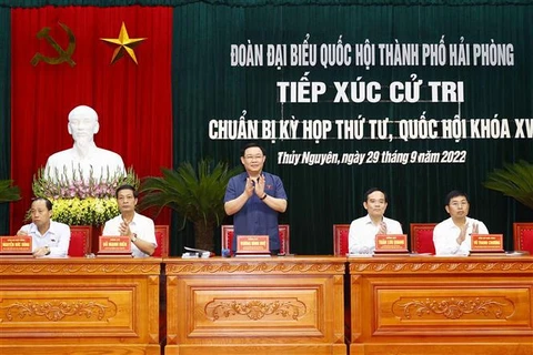 Parliament leader meets voters in Hai Phong city