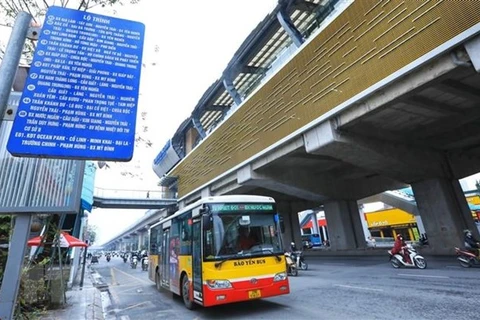 Hanoi’s bus passenger traffic grows 25%