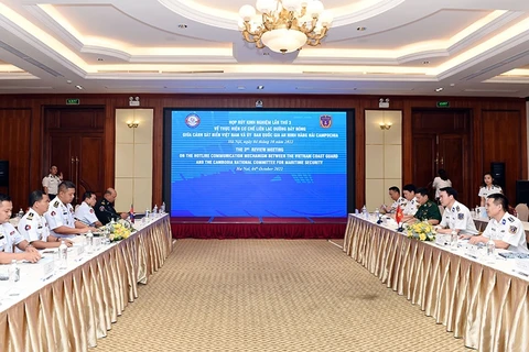 Vietnamese, Cambodian coast guards benefit from hotline communication mechanism