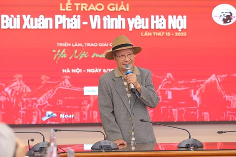 Bui Xuan Phai Award honours director’s love of Hanoi