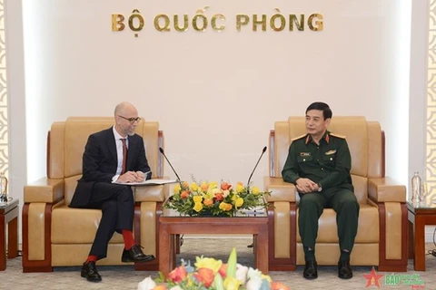 Vietnam, Canada seeks to strengthen defence cooperation