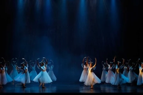 Classical ballet Giselle returns to HCM City