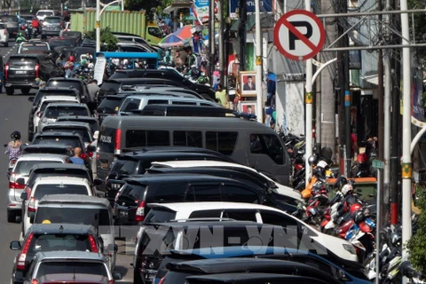 Indonesia strives to push up domestic product spending