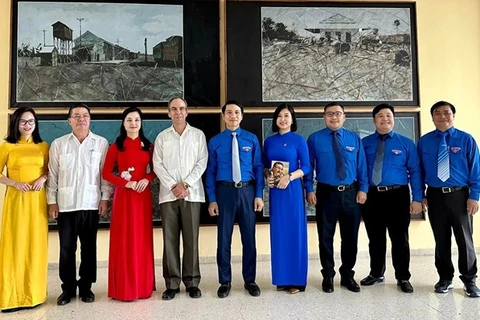 Vietnam, Cuba enhance cooperation in youth work