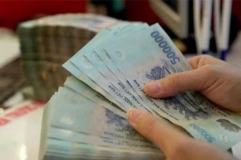 Reference exchange rate down 5 VND on October 27