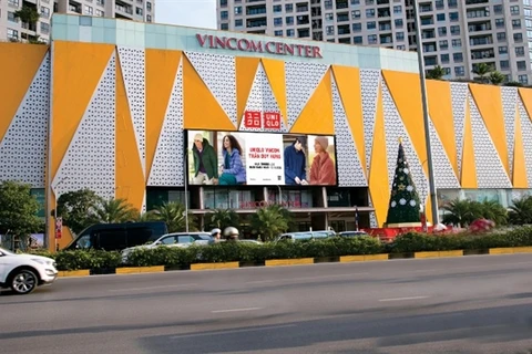 UNIQLO opens two new stores in Hanoi