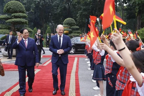 Welcome ceremony held for German Chancellor Olaf Scholz
