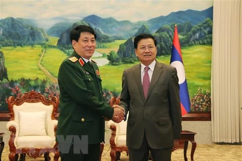 Vietnam's high-ranking military delegation visits Laos