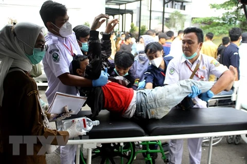Indonesia to hand out compensation to earthquake victims
