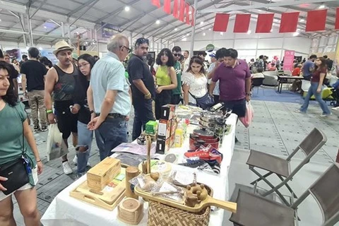 Vietnamese businesses attend International Fair of Santiago