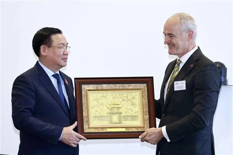 NA Chairman receives President of RMIT University