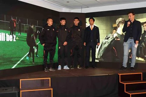 Young footballers introduced at Brussels event