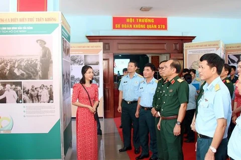 Exhibition marks 50th anniversary of 'Hanoi-Dien Bien Phu in the air' victory