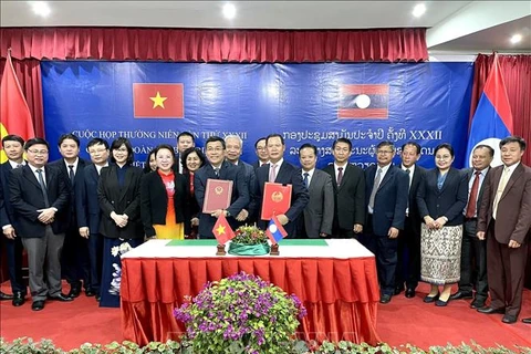 Vietnamese, Lao border delegations convene 32nd meeting