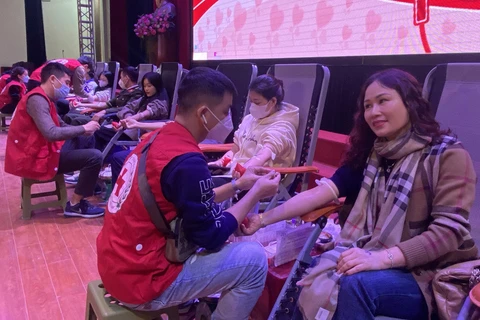 Over 1,000 people join Thanh Hoa’s voluntary blood donation drive