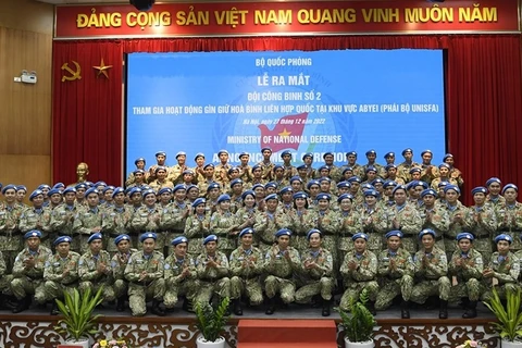 Vietnam’s second UN peacekeeping sapper unit unveiled in Hanoi