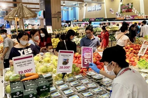 HCM City’s consumer price index drops slightly in December