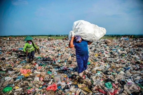 Thailand striving to reduce plastic usage