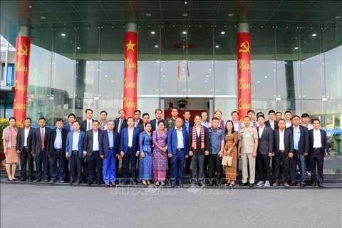 Cambodian province views Vinh Long as important partner