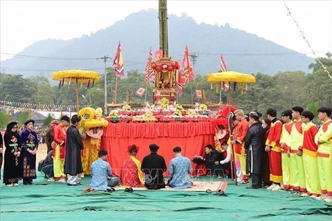 Tay minority people in Tuyen Quang celebrate spring festival