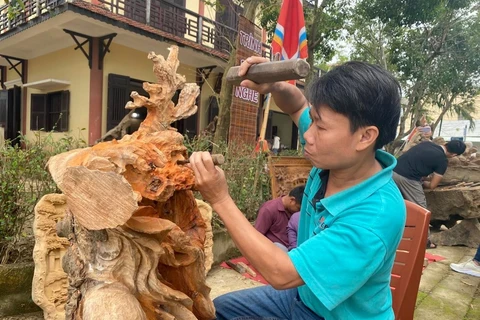 Annual anniversary honours Hoi An’s Kim Bong carpentry