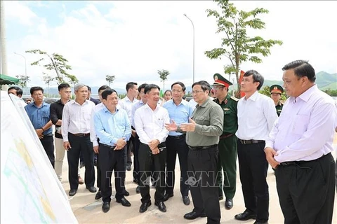 Prime Minister pays working visit to Binh Dinh