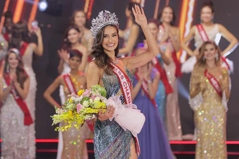 Brazilian girl wins Vietnamese-founded beauty contest - Miss Charm 2023