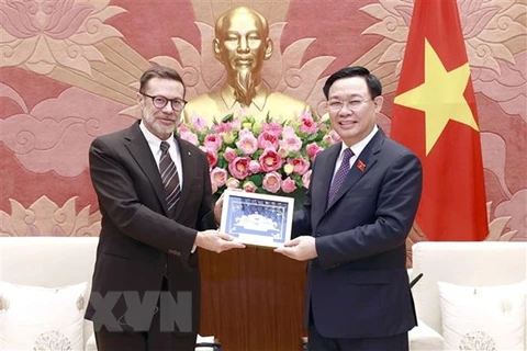 Relations between Vietnam and Australia going from strength to strength